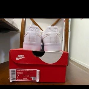 Nike court royale ac